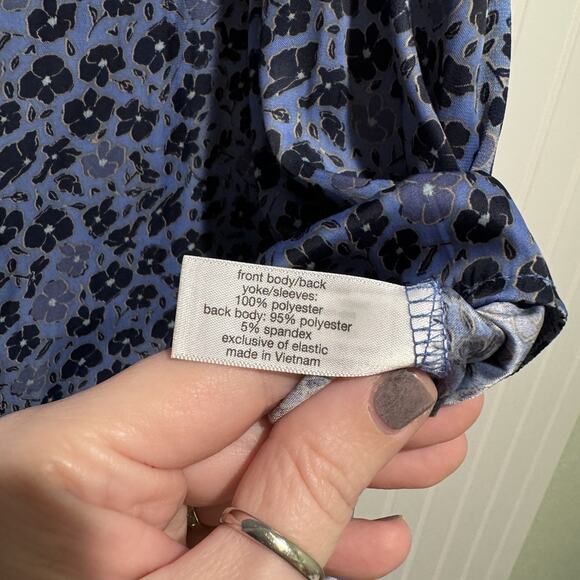 Lane Bryant Satin Blue Floral Blouse NEW 14/16 - Picture 7 of 8